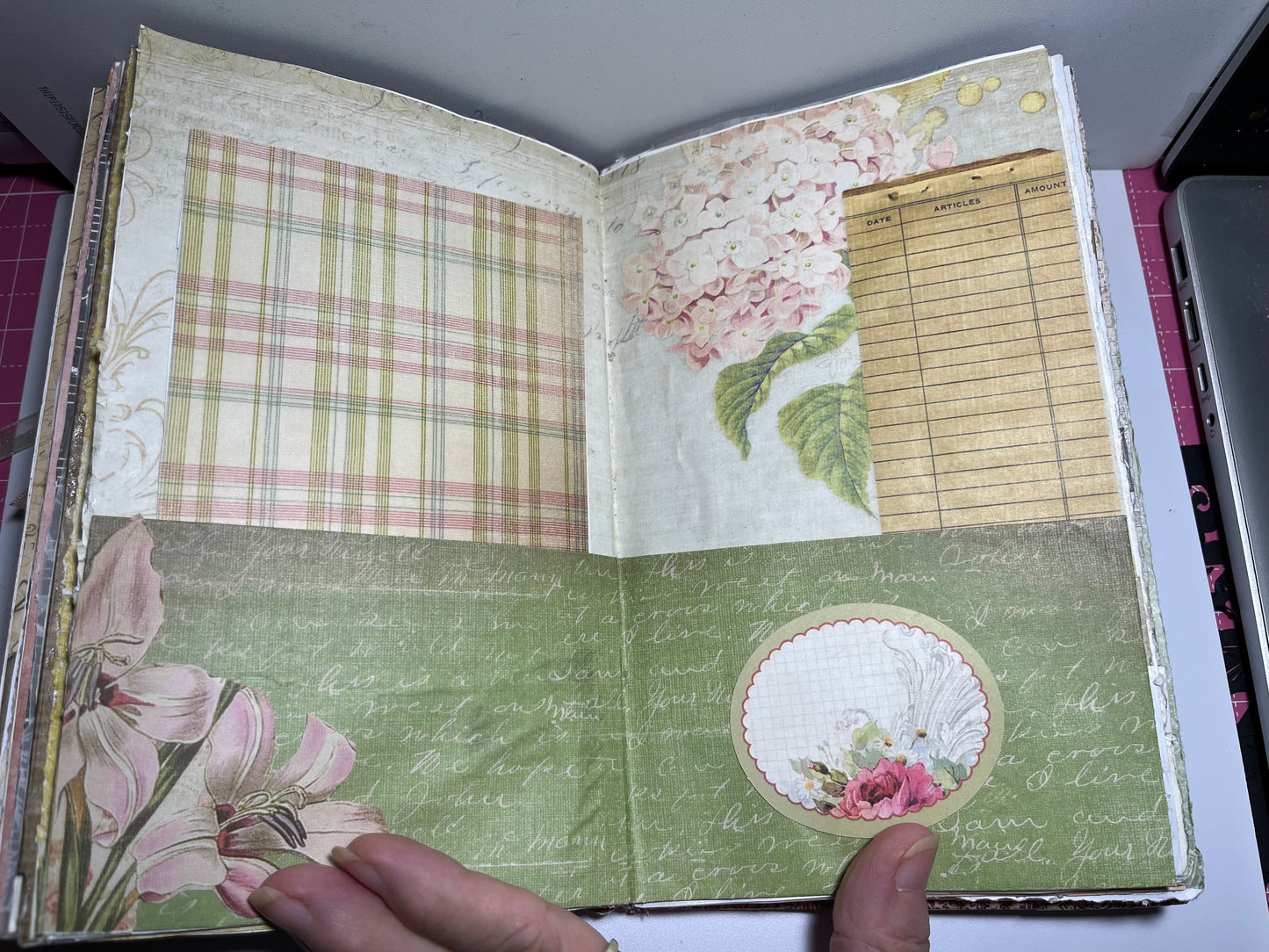 Vintage Journal - 5.5" x 8.5" with 70 pages