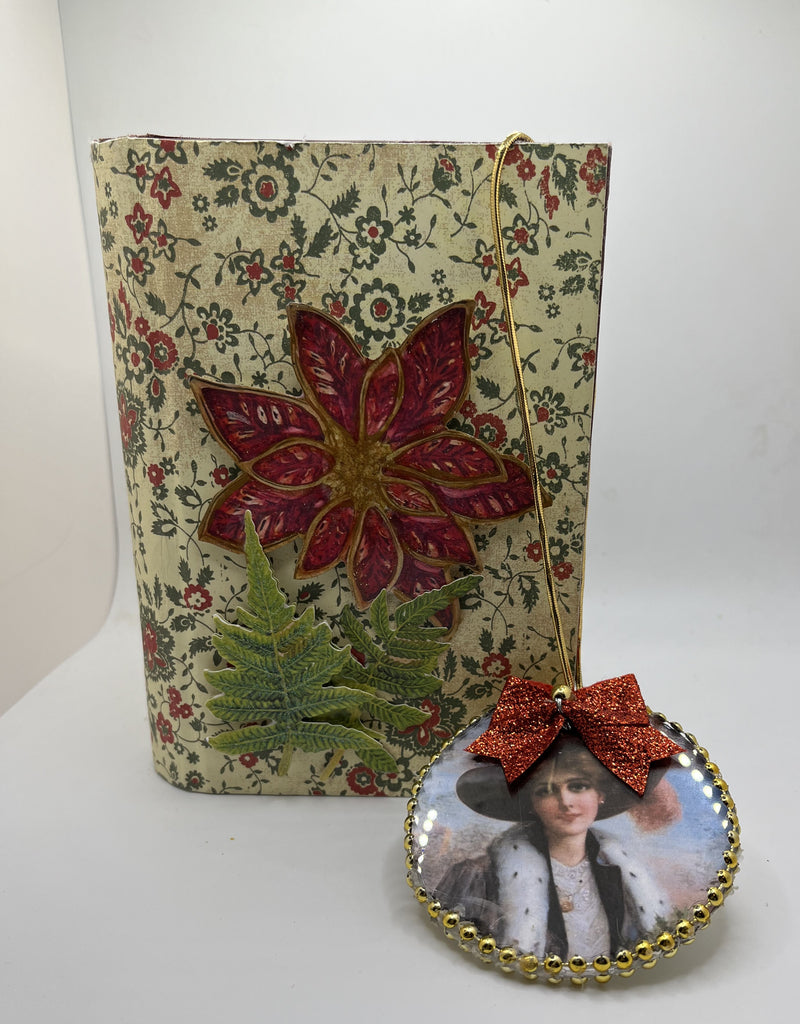 Vintage Christmas Journal - 4.5